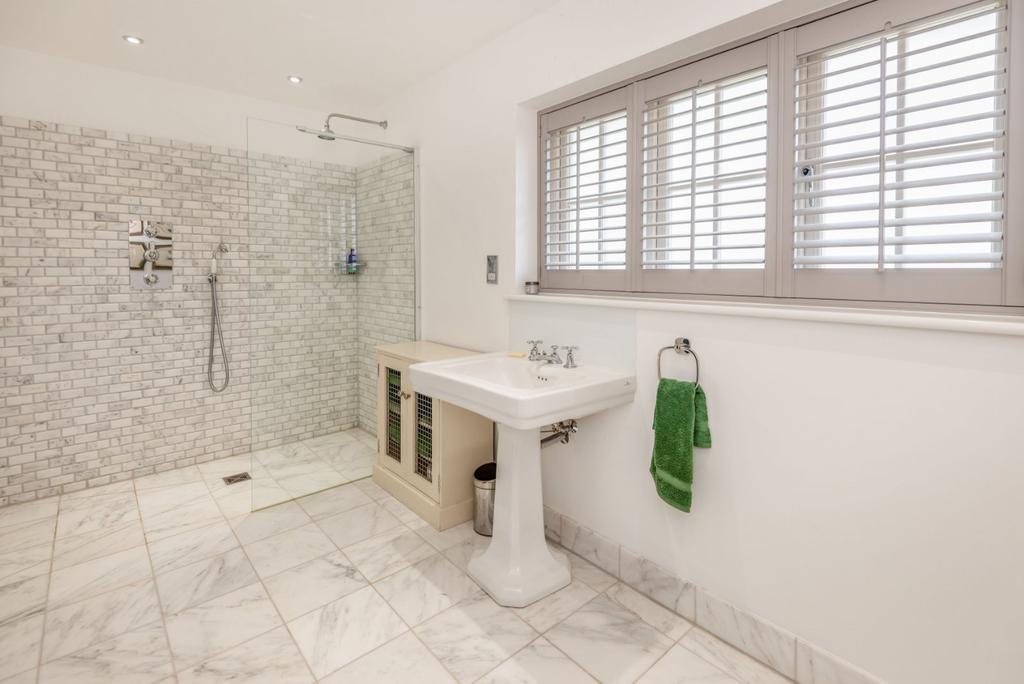 Bedroom 4 En Suite