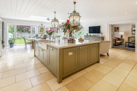 undefined, Queens Acre, Windsor, Berkshire