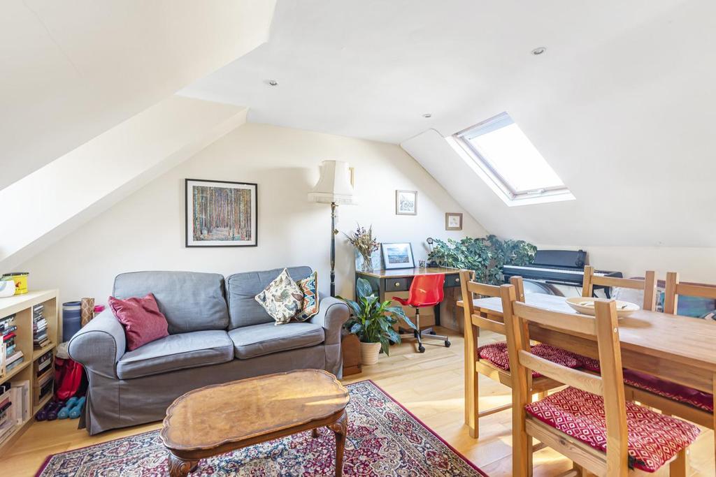 Leander Road, Brixton 1 bed flat for sale £325,000