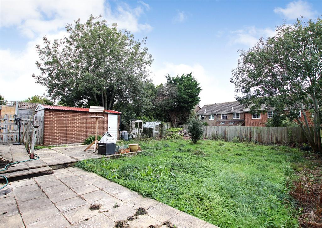 Fullerton Road, Lymington, Hampshire, SO41 4 bed detached house £595,000