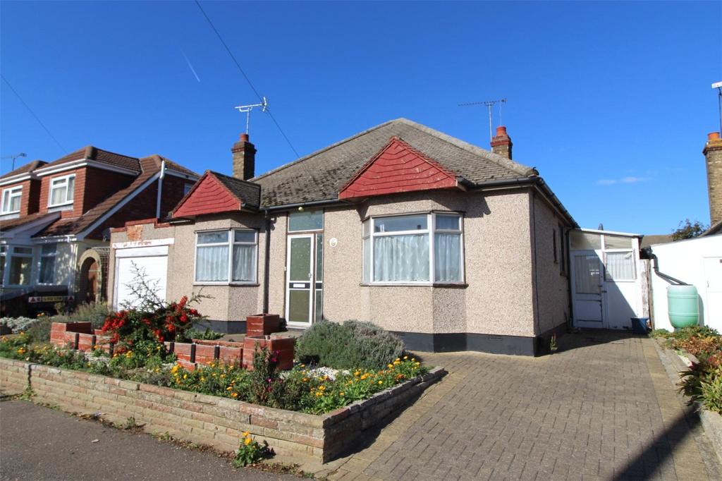 Feeches Road Southend On Sea Essex Ss2 2 Bed Bungalow For Sale £