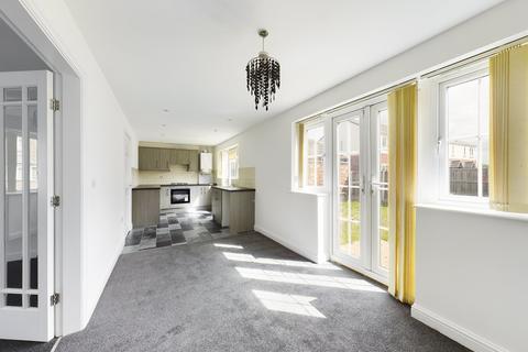 4 bedroom detached house for sale - Mallard Court, Rossington