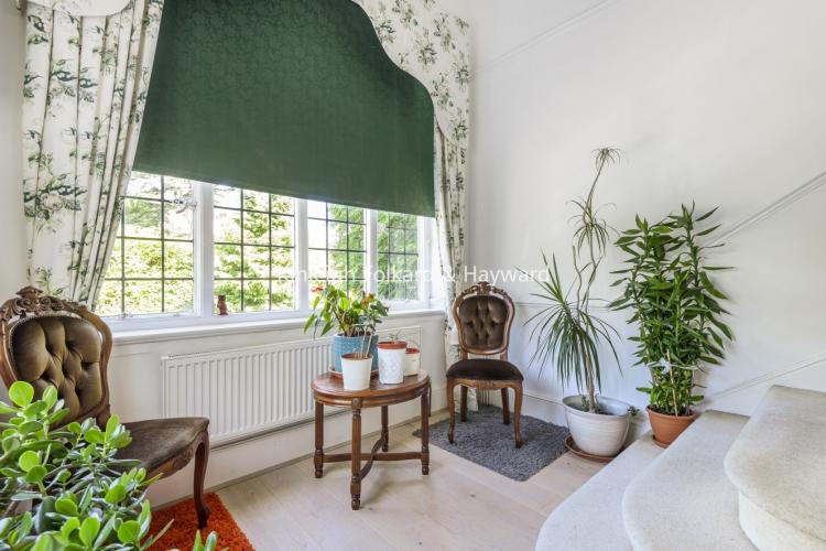 Denbridge Road Bromley BR1 3 bed apartment £2,600 pcm (£600 pw)