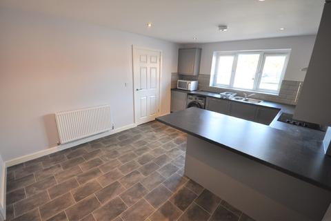 68 Hoddesdon Crescent, Dunscroft, Doncaster, DN7 4HJ