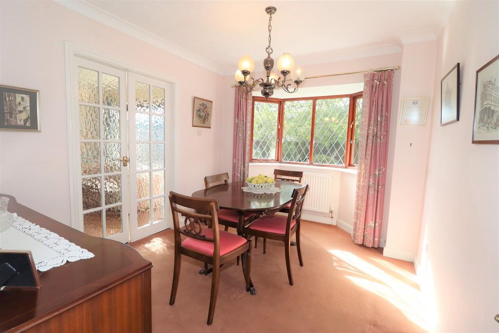 Mayfield Drive, Kenilworth 4 bed detached house for sale £725,000
