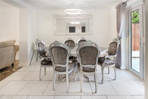 11 Cornwell Avenue, Gravesend, DA12 5HS