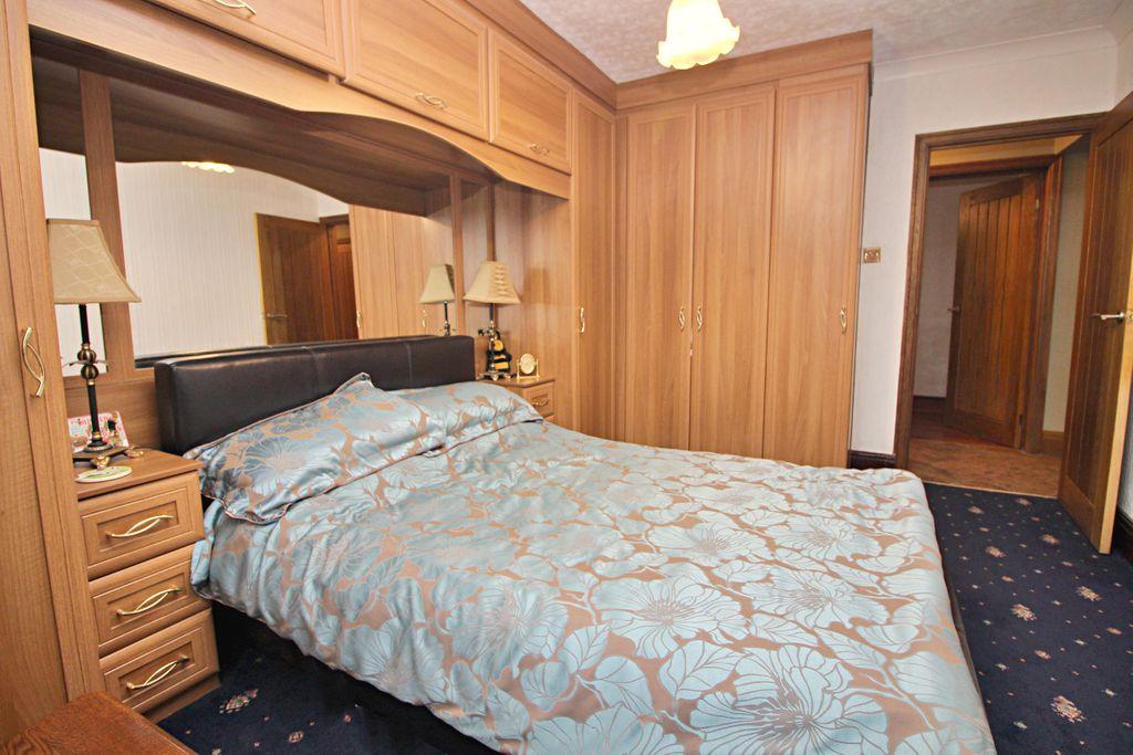 Bedroom 2 (Double)