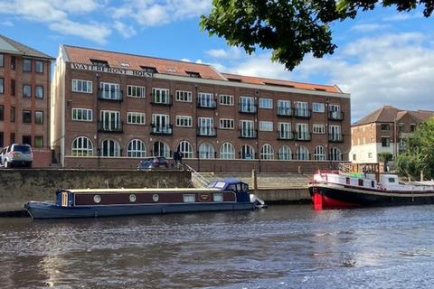 2 bedroom apartment to rent, Waterfront House