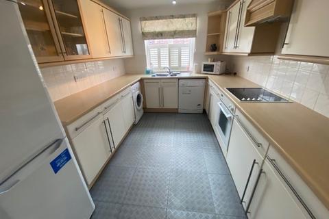 2 bedroom apartment to rent, Waterfront House
