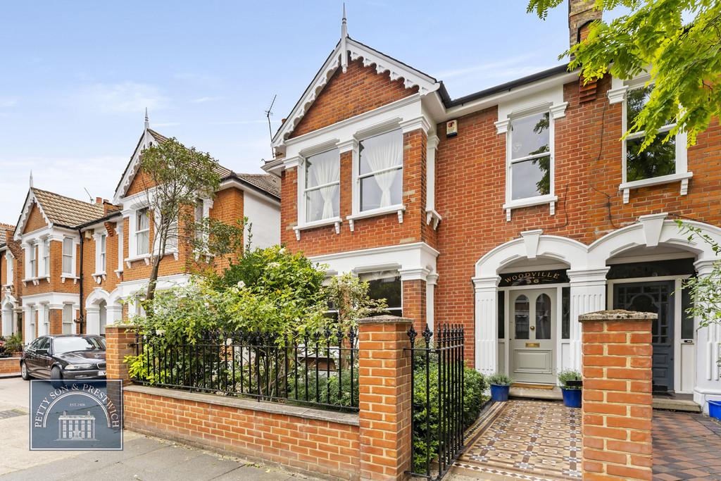 Wanstead Park Avenue, Aldersbrook 5 bed semidetached house for sale