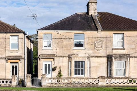 2 bedroom semi-detached house to rent, Cleevedale Road, Corsham, SN13