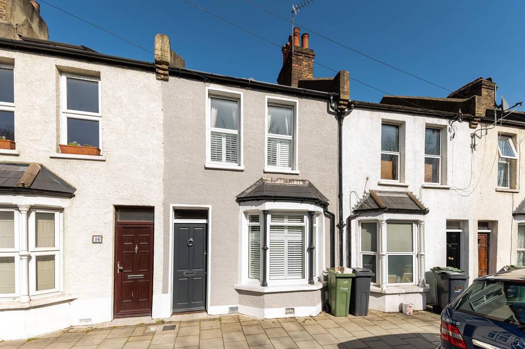 Robson Road, West Norwood, London, SE27 2 bed house £2,000 pcm (£462 pw)