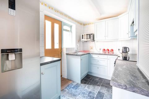32 Pond Meadow, Guildford, GU2 8LF