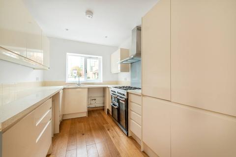 5 bedroom semi-detached house for sale - Avenue Road, Isleworth, TW7