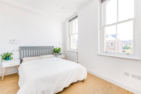 2 bedroom flat to rent, Northcote Road, London