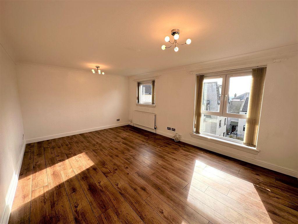 8 Hill Street, Dundee, DD3 6RR 2 bed £90,000