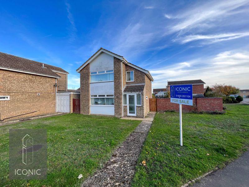 Cottinghams Drive, Hellesdon, Norwich 3 bed detached house £280,000
