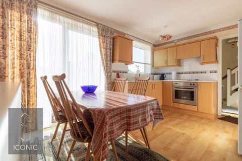 22 Cottinghams Drive, Norwich, NR6 6PS