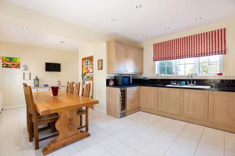 4 bedroom detached house for sale - Writhlington, attractive family home