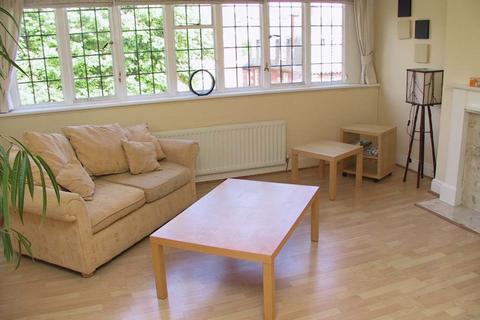 2 bedroom flat to rent, Eskdale Terrace, Jesmond,