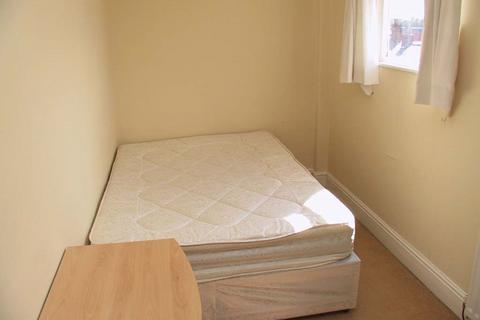 2 bedroom flat to rent, Eskdale Terrace, Jesmond,