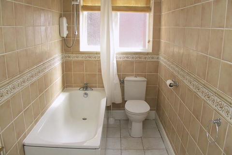 2 bedroom flat to rent, Eskdale Terrace, Jesmond,