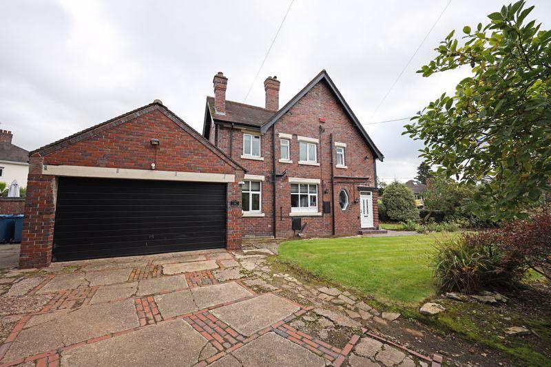 Broughton Crescent, Barlaston 4 bed detached house for sale £585,000