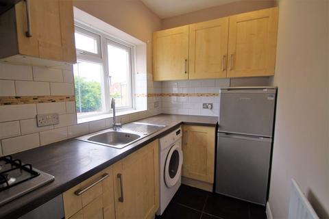 1 bedroom apartment to rent, Beaumont Avenue, Harrow