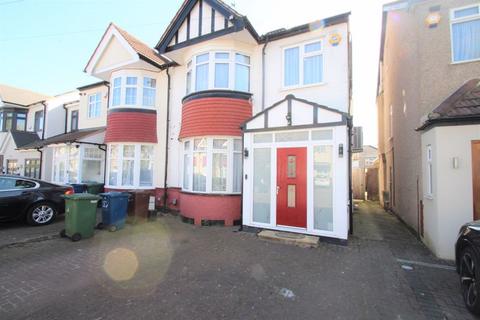 4 bedroom semi-detached house to rent, Argyle Road, North Harrow