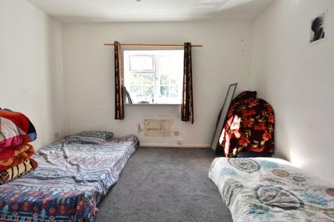 2 bedroom cluster house for sale - Dorrington Close, Luton