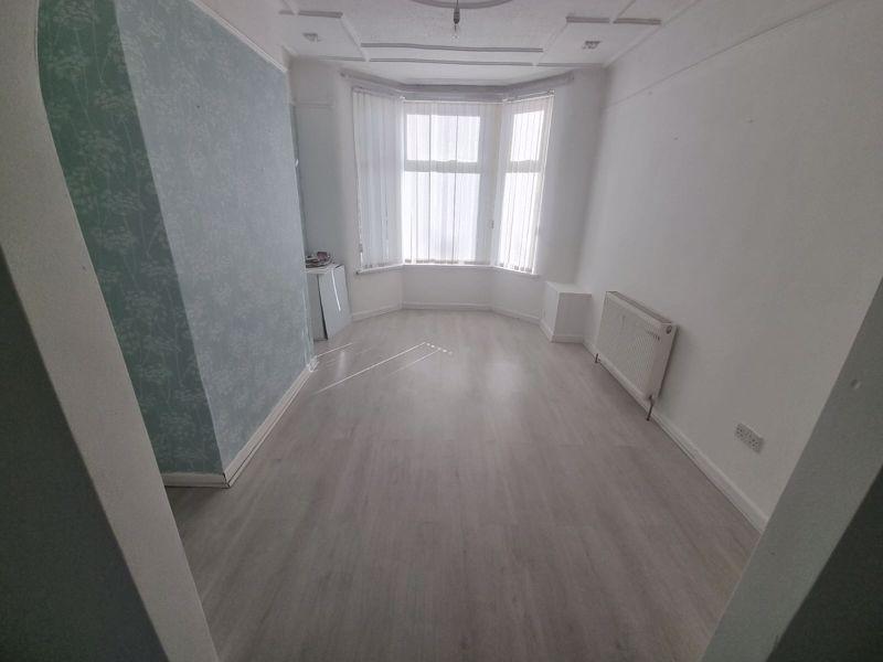 Middlesex Road, Bootle 3 bed terraced house £750 pcm (£173 pw)