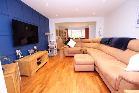 1 Elm Grove, Kidlington, OX5 1DR