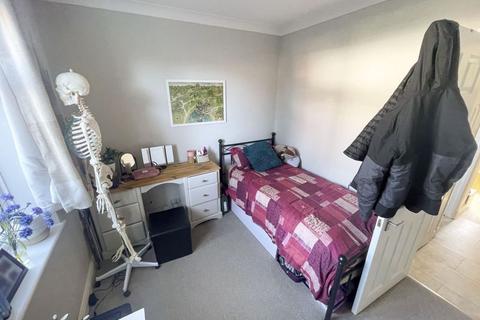 67 Spencers Road, Horsham, RH12 2JQ