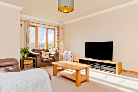 15 Black Devon Place, Inchture, Perth, PH14 9PB