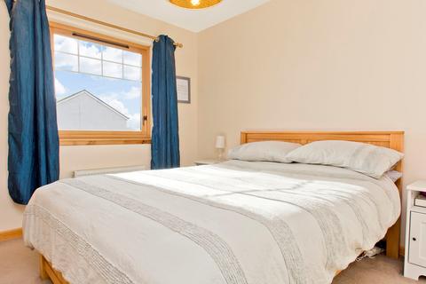 15 Black Devon Place, Inchture, Perth, PH14 9PB