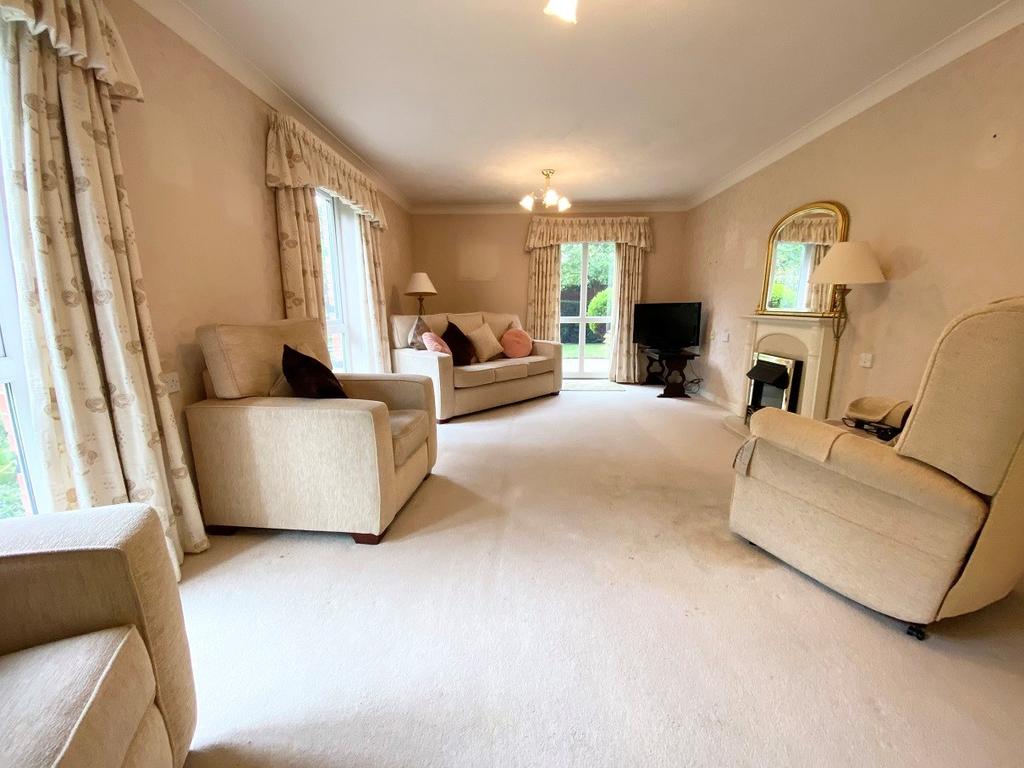 Freshfield Road, Formby, Liverpool, L37 2 bed retirement property £165,000