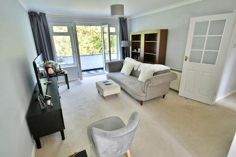 2 bedroom apartment for sale - 19 Aldridge Road, Ferndown, BH22