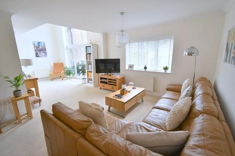 2 bedroom apartment for sale - Coach House Mews, Ferndown, BH22