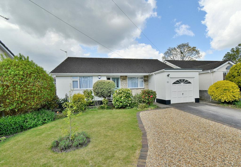 Victoria Gardens, Ferndown, BH22 3 bed detached bungalow £555,000