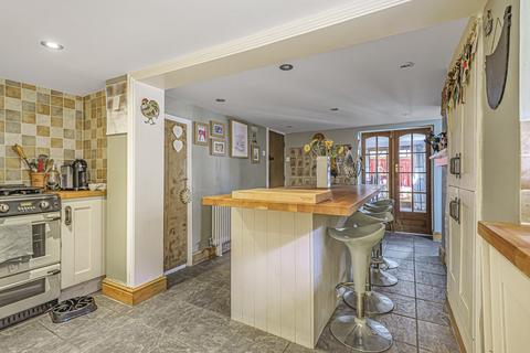 126 Ampthill Road, Shefford, SG17 5BH