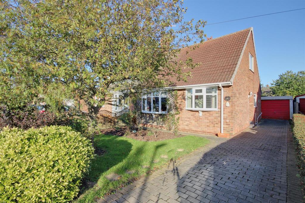 Chestnut Avenue Beverley 2 Bed Semi Detached House £215 000