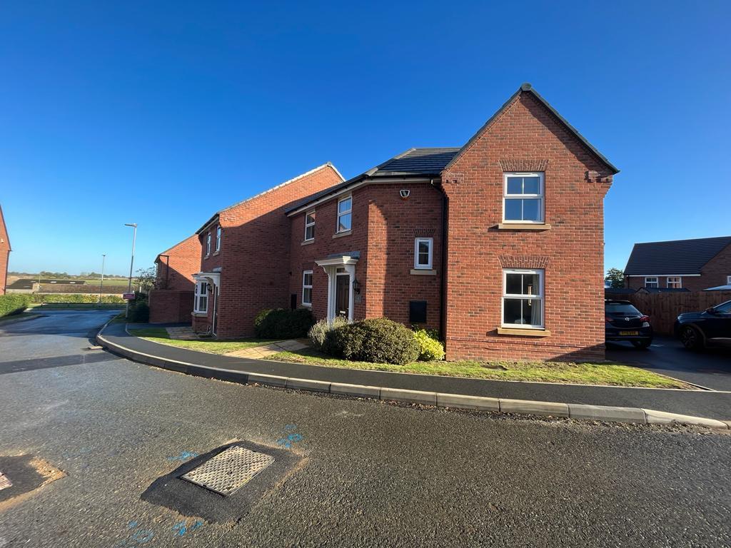 Waples Close, Earls Barton, Northamptonshire NN6 3 bed semidetached