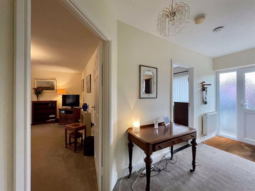 Wellington Road, Eye 2 bed detached bungalow £395,000