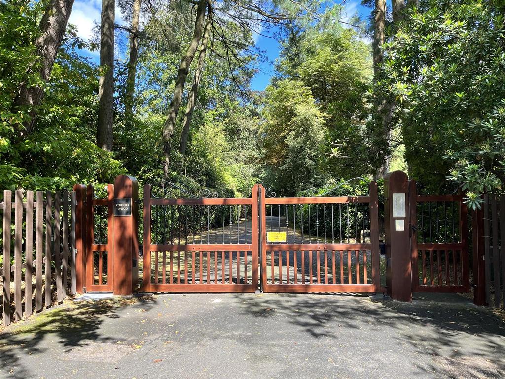 Streetly Wood, Streetly, Sutton... 4 bed detached house £1,200,000