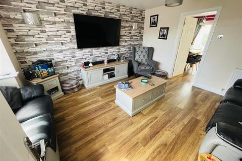 4 bedroom detached house for sale - Sheridan Drive, Galley Common