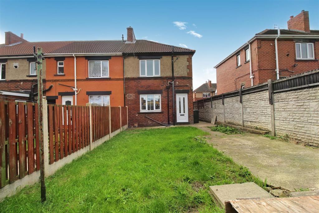 Regent Crescent, New Lodge, Barnsley... 2 bed end of terrace house £110,000