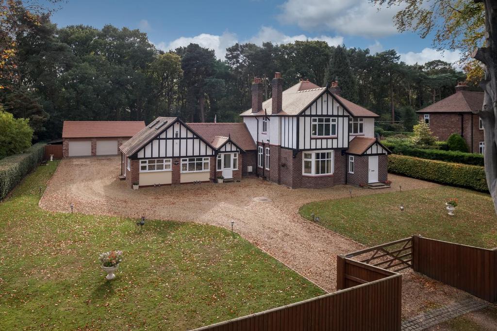 Chester Road, Sandiway 4 bed detached house £815,000