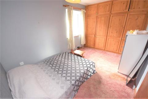 4 bedroom terraced house for sale - Lincoln Grove, Marston Green, Birmingham, West Midlands, B37