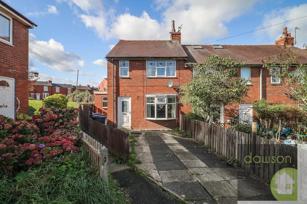 Elland Lane, Elland 3 bed end of terrace house for sale £150,000