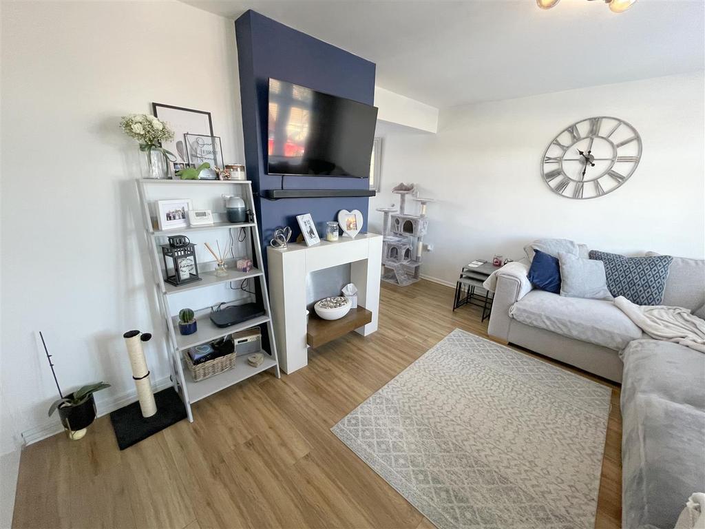 Bridgwater Road, Ipswich 3 bed terraced house £255,000
